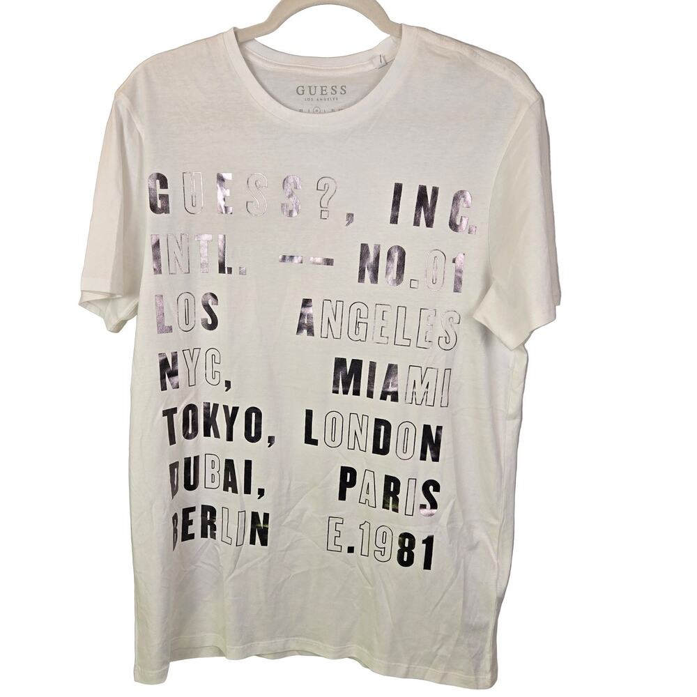 GUESS International Cities Tshirt M White Graphic Crew Neck Cotton STREETWEAR NW